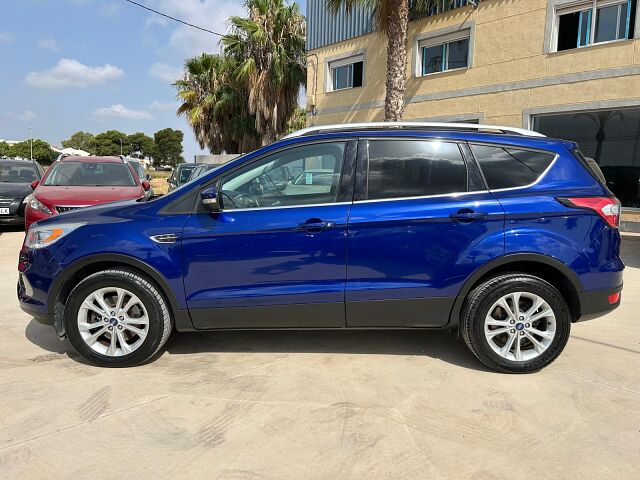 FORD KUGA TITANIUM 4X4 2.0 TDCI SPANISH LHD IN SPAIN 65000 MILES SUPER 2017